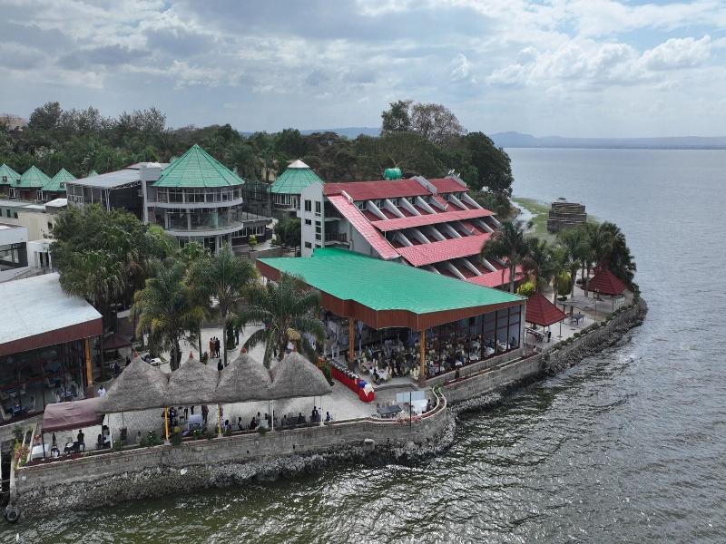 Lewi Resort And Spa