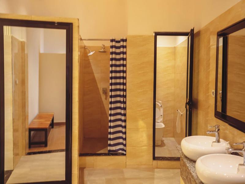 Lewi Resort And Spa