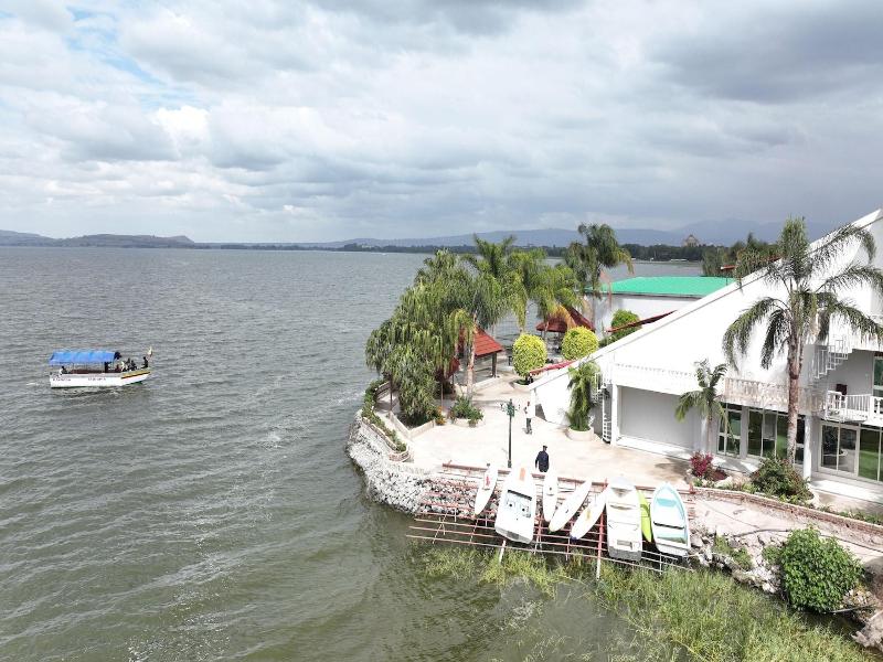 Lewi Resort And Spa