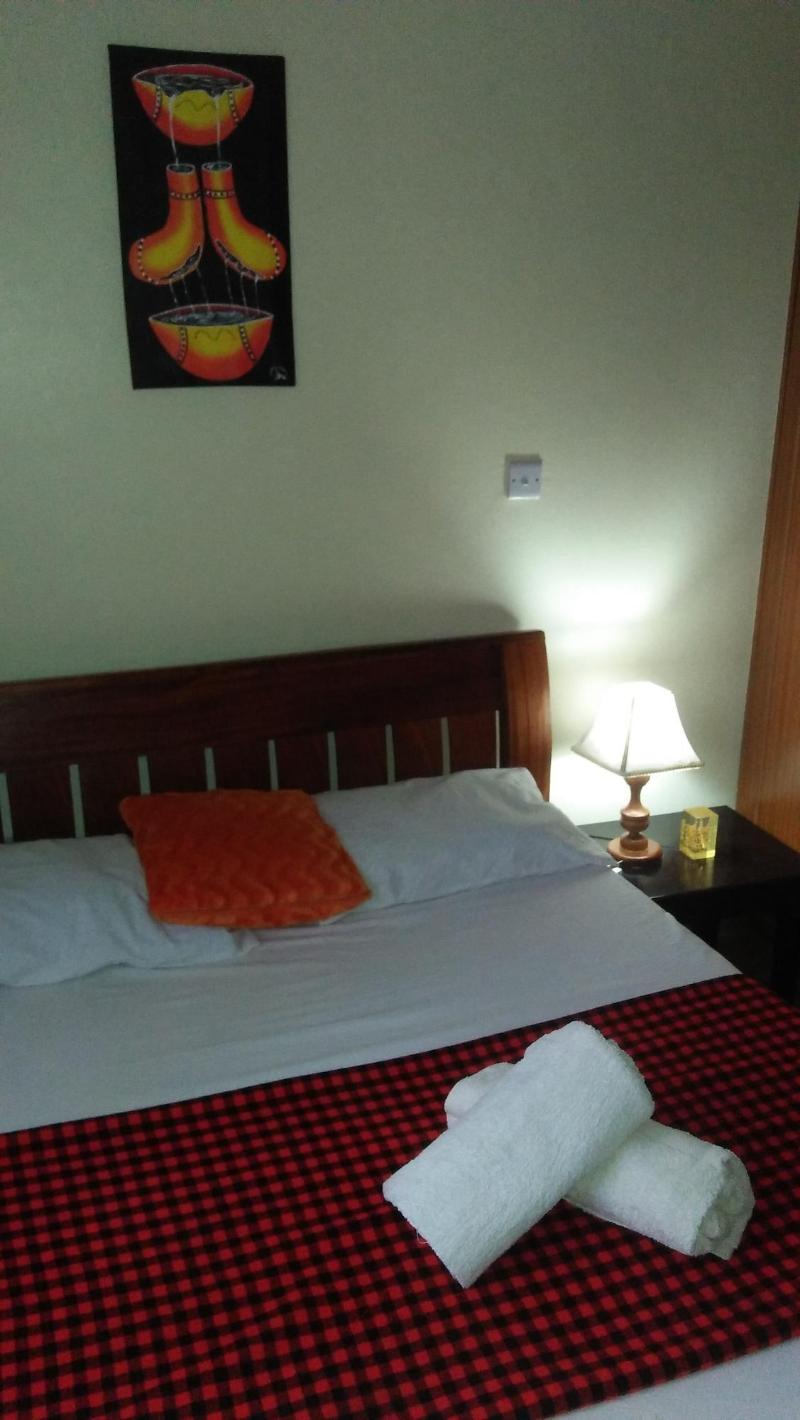 Lewisky Homestays And Tours image