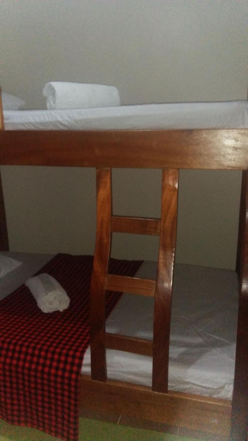 Lewisky Homestays And Tours image