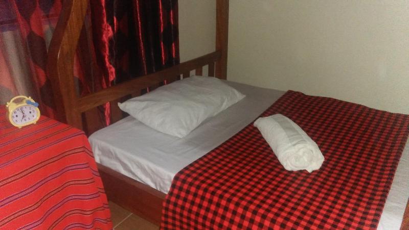 Lewisky Homestays And Tours image