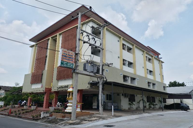 Tongprasit Place image
