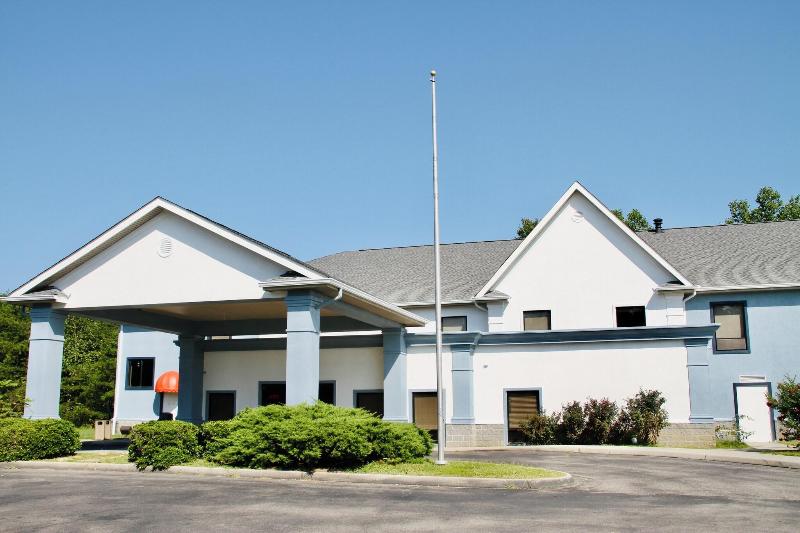 Grand Vista Hotel And Suites image