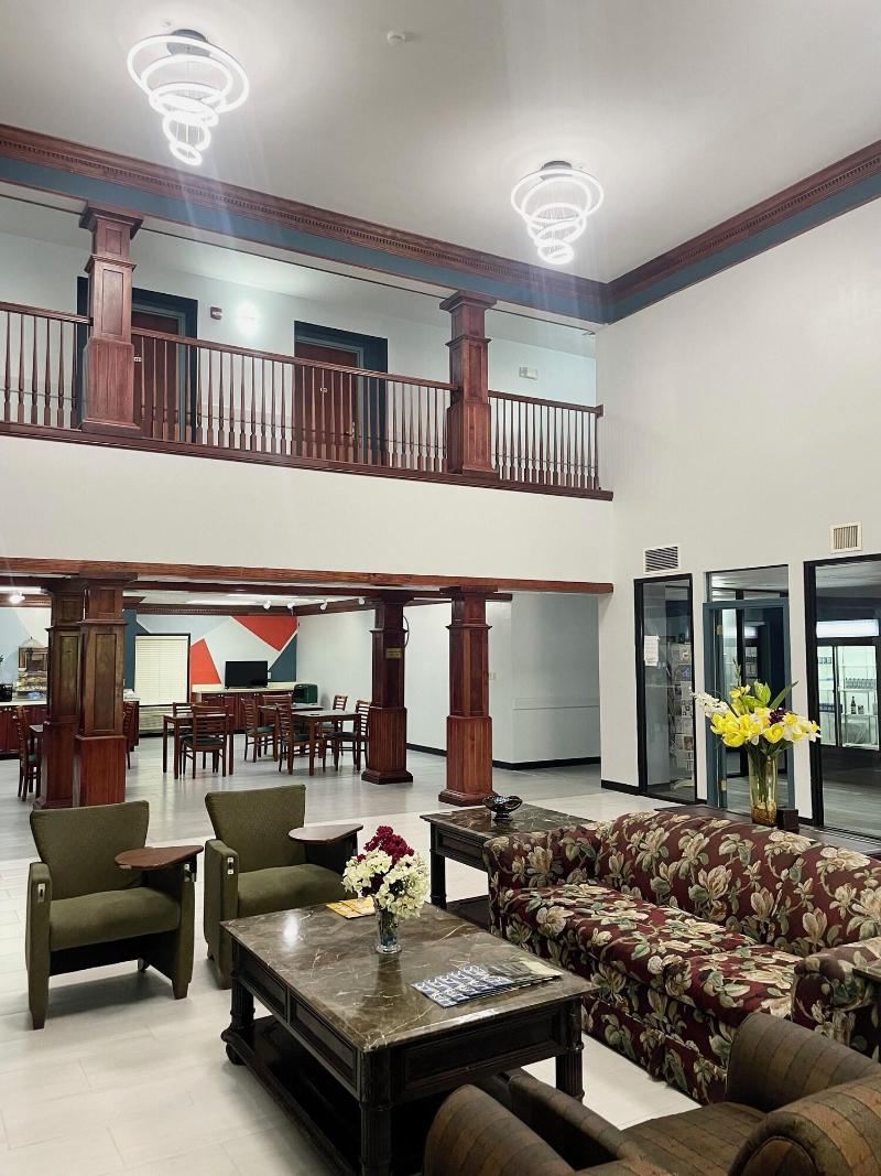 Grand Vista Hotel And Suites image