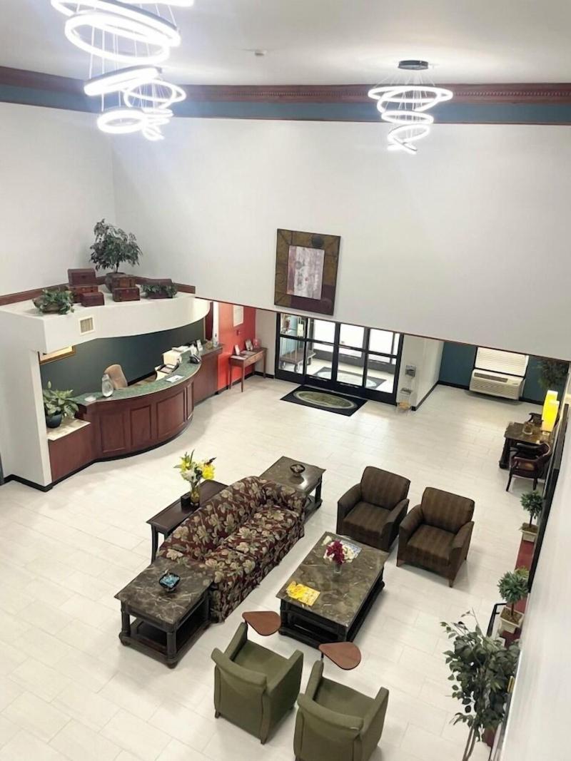 Grand Vista Hotel And Suites image