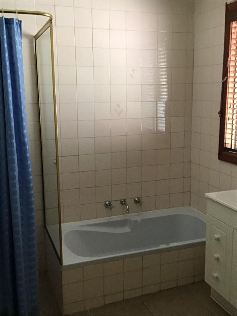 Travellers Rest Motel image