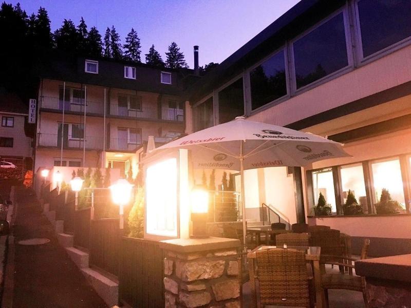 Louis Hotels image