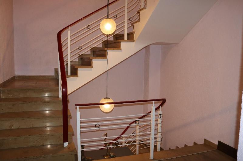 Louis Hotels image