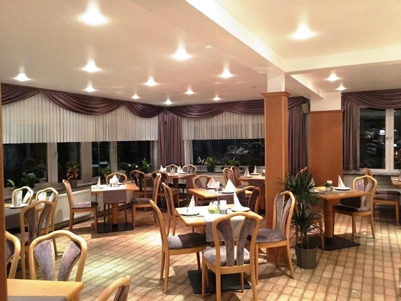 Louis Hotels image