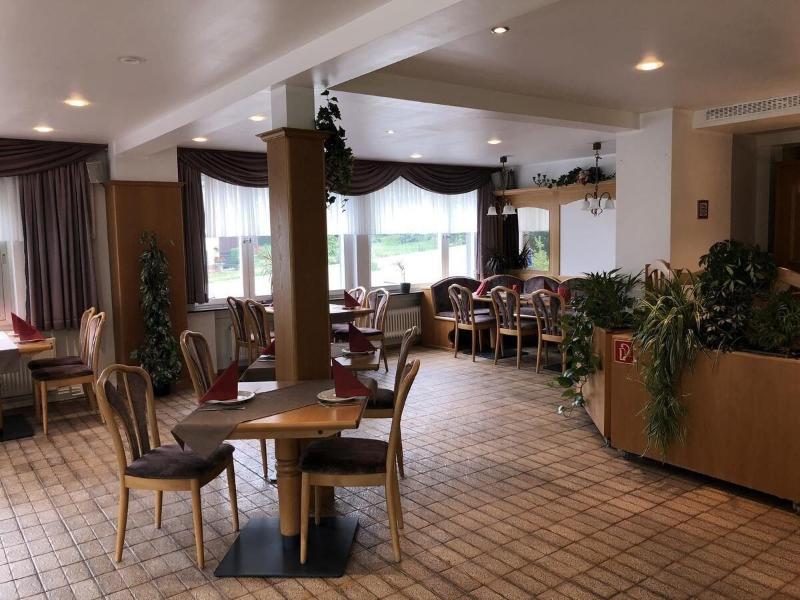 Louis Hotels image