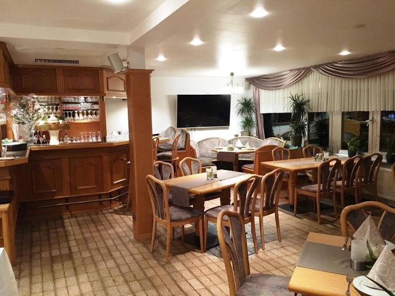 Louis Hotels image