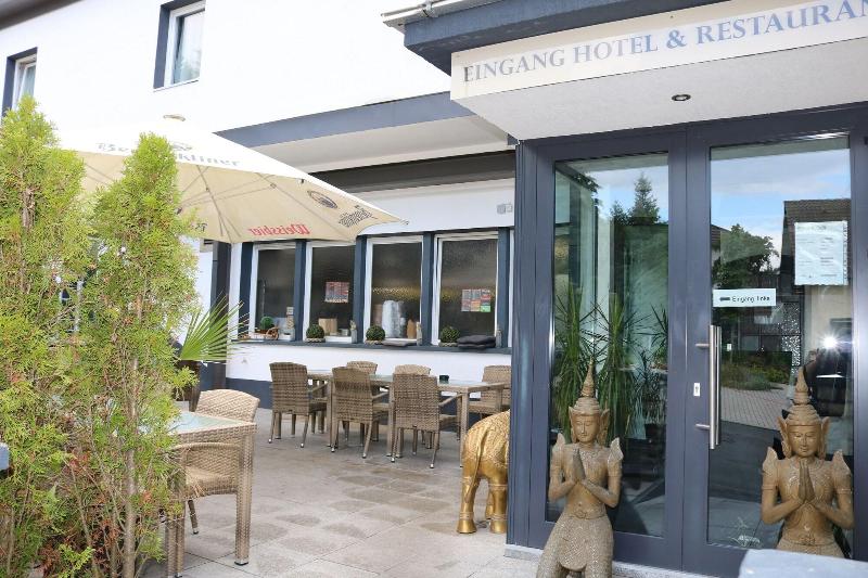 Louis Hotels image