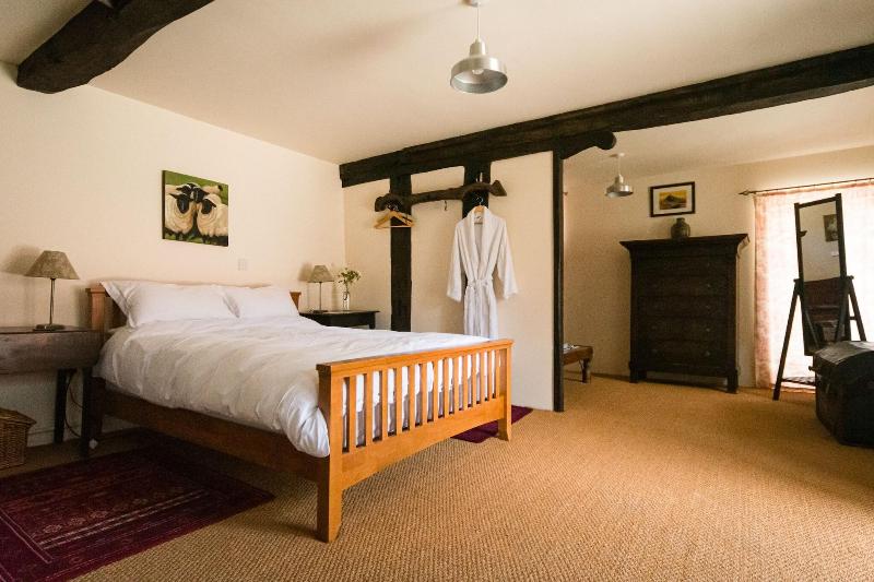Lower Severalls Farmhouse image