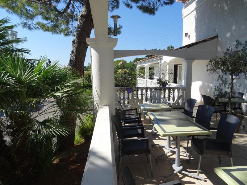 Hôtel Le Sarac image
