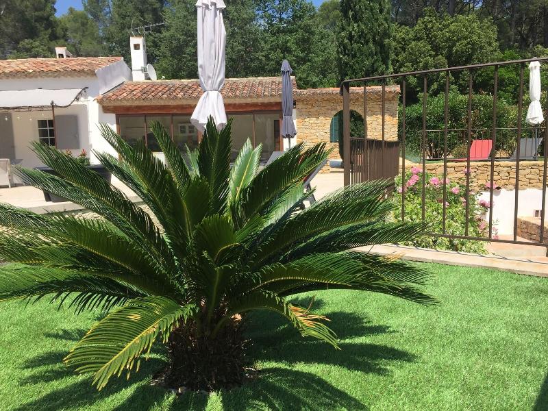 Une Pause En Provence image