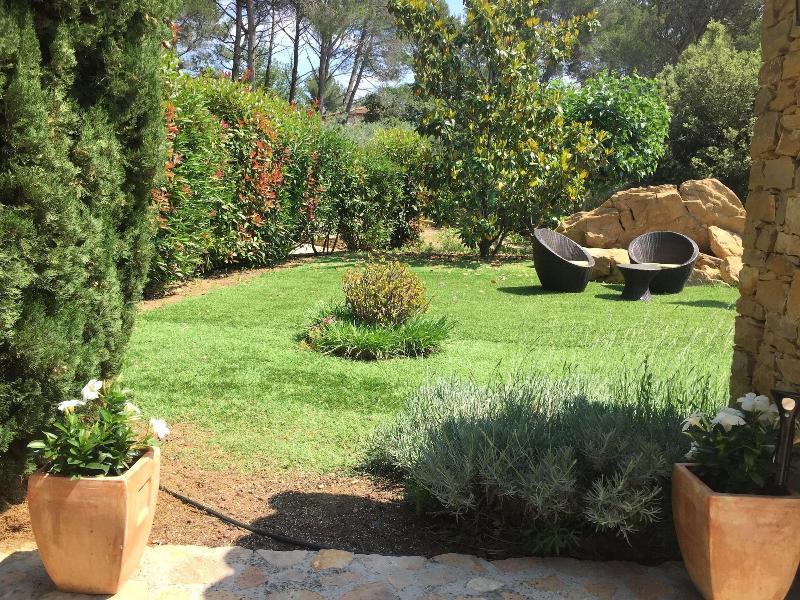 Une Pause En Provence image