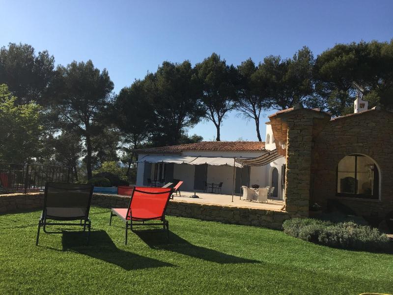Une Pause En Provence image