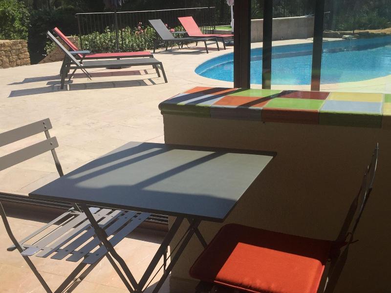 Une Pause En Provence image