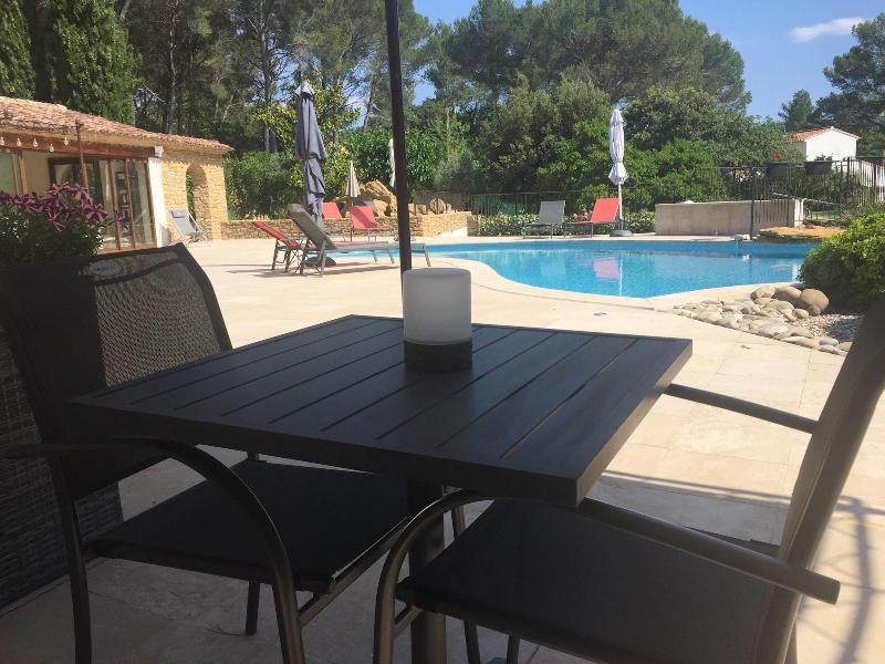 Une Pause En Provence image