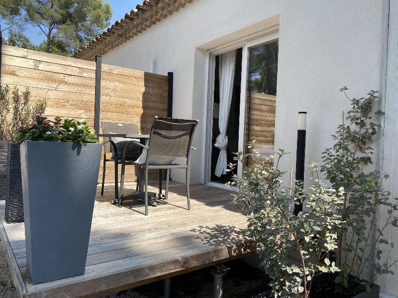 Une Pause En Provence image