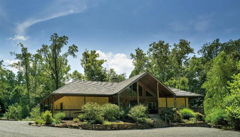Makanda Inn & Cottages image