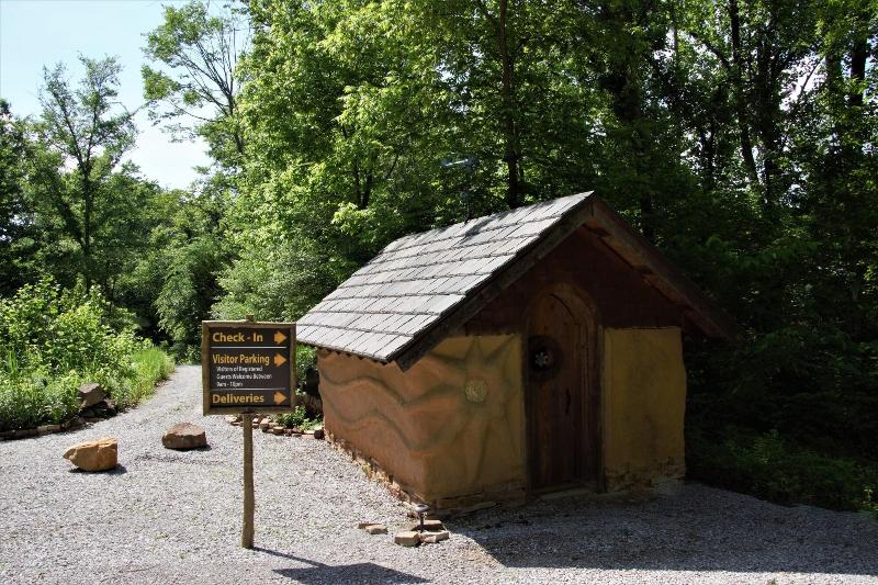 Makanda Inn & Cottages image