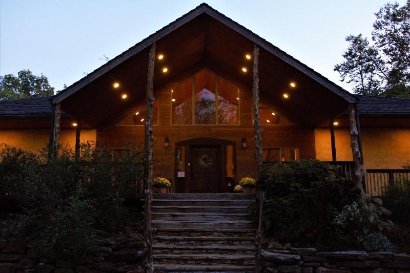 Makanda Inn & Cottages image
