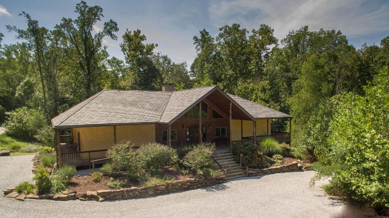 Makanda Inn & Cottages image