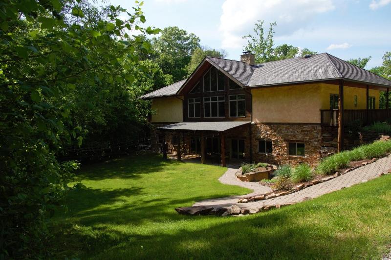 Makanda Inn & Cottages image