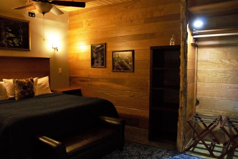 Makanda Inn & Cottages image
