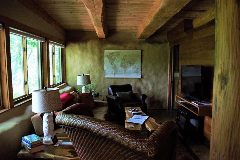 Makanda Inn & Cottages image