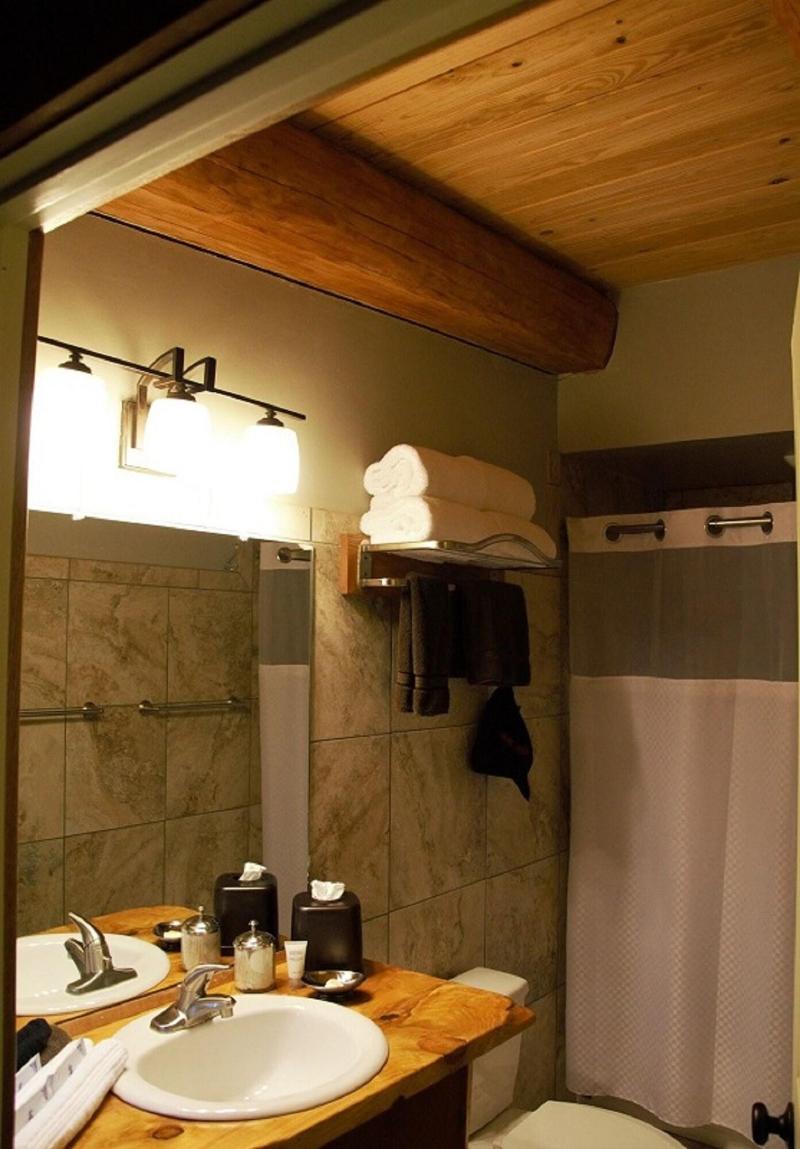 Makanda Inn & Cottages image