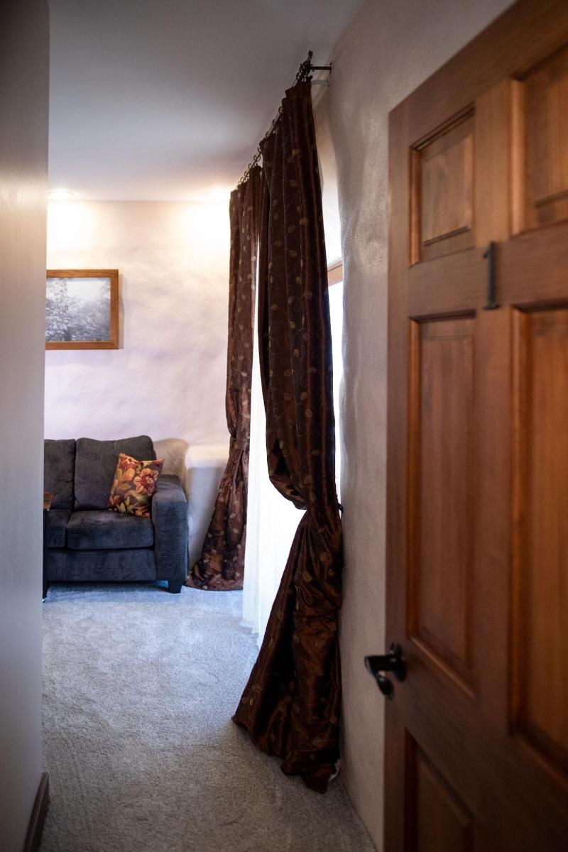 Makanda Inn & Cottages image
