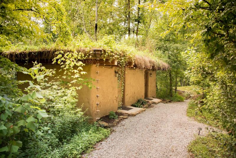 Makanda Inn & Cottages image