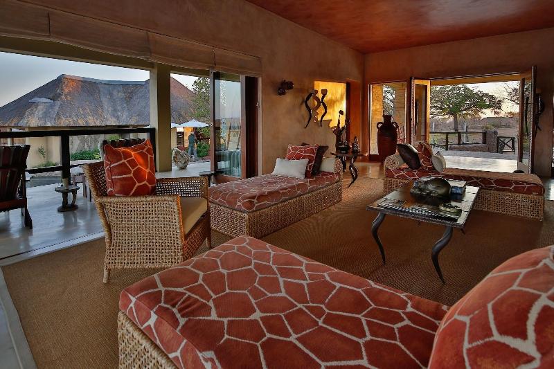 Makumu Private Game Lodge image