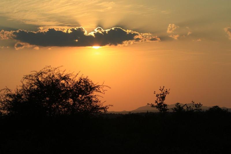 Makumu Private Game Lodge image