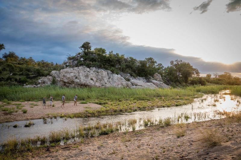 Makumu Private Game Lodge image