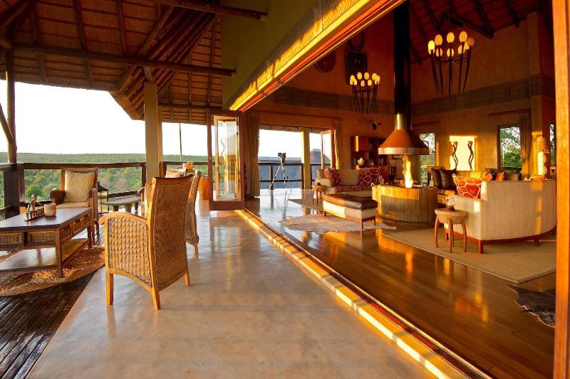 Makumu Private Game Lodge image