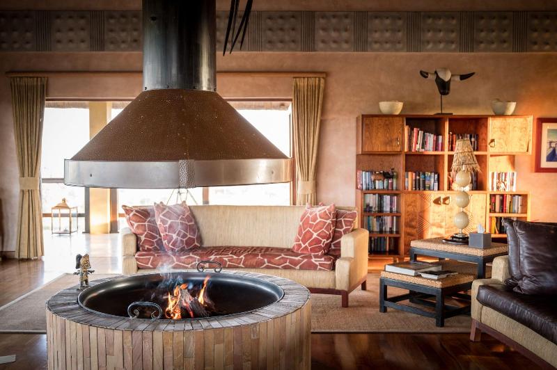 Makumu Private Game Lodge image