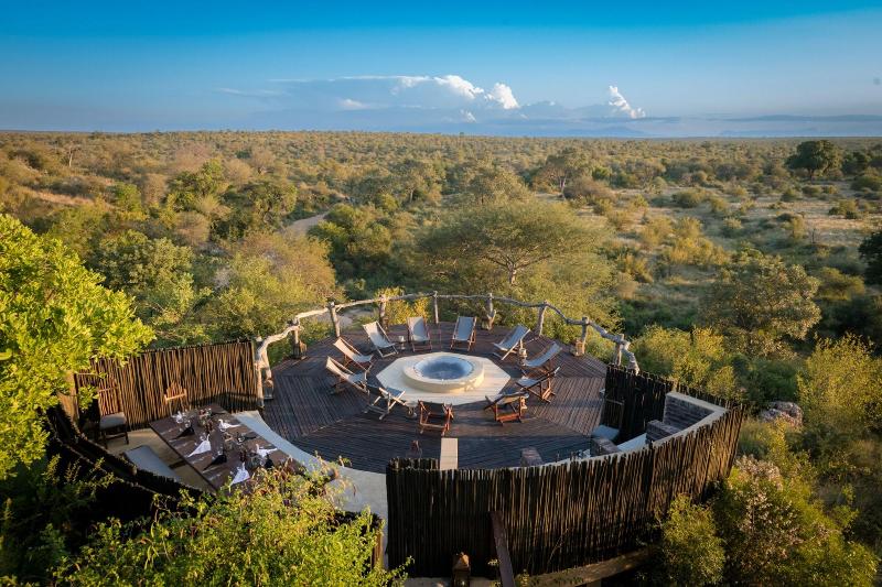 Makumu Private Game Lodge image