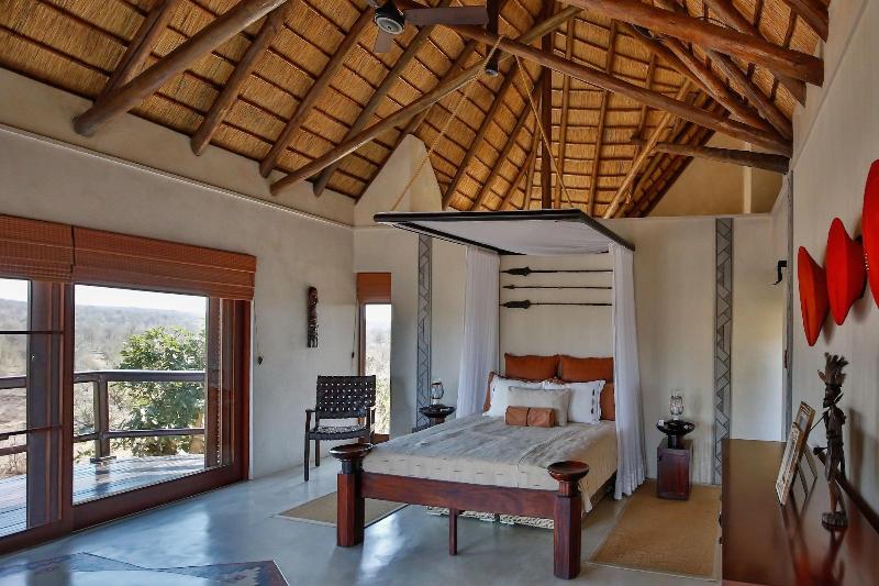 Makumu Private Game Lodge image