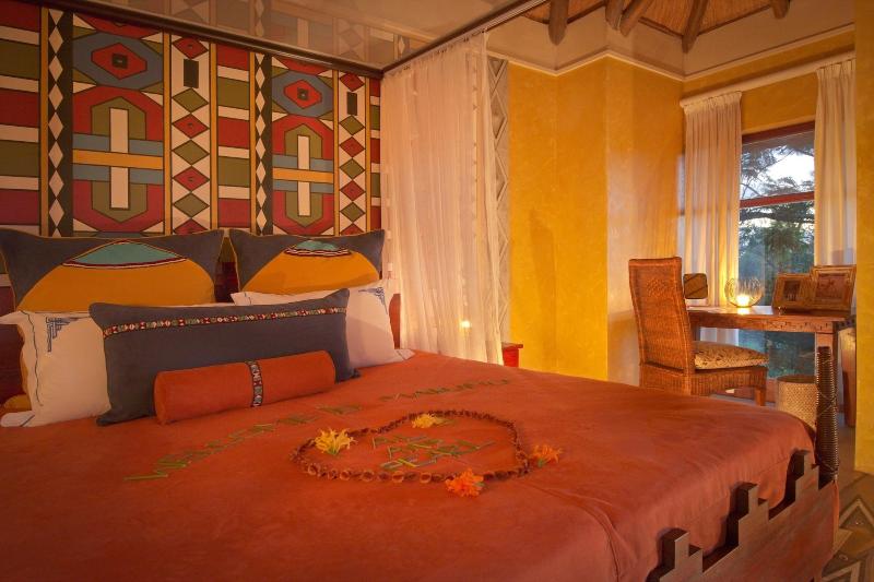 Makumu Private Game Lodge image