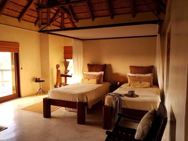 Makumu Private Game Lodge image