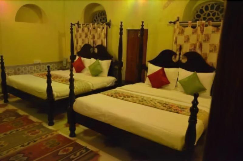Malji Ka Kamra image