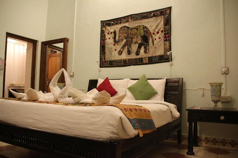 Malji Ka Kamra image