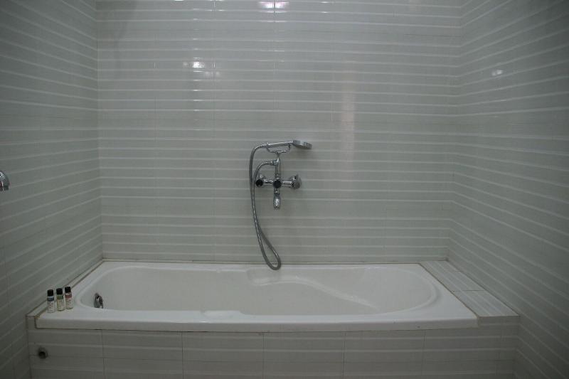 Malji Ka Kamra image 10