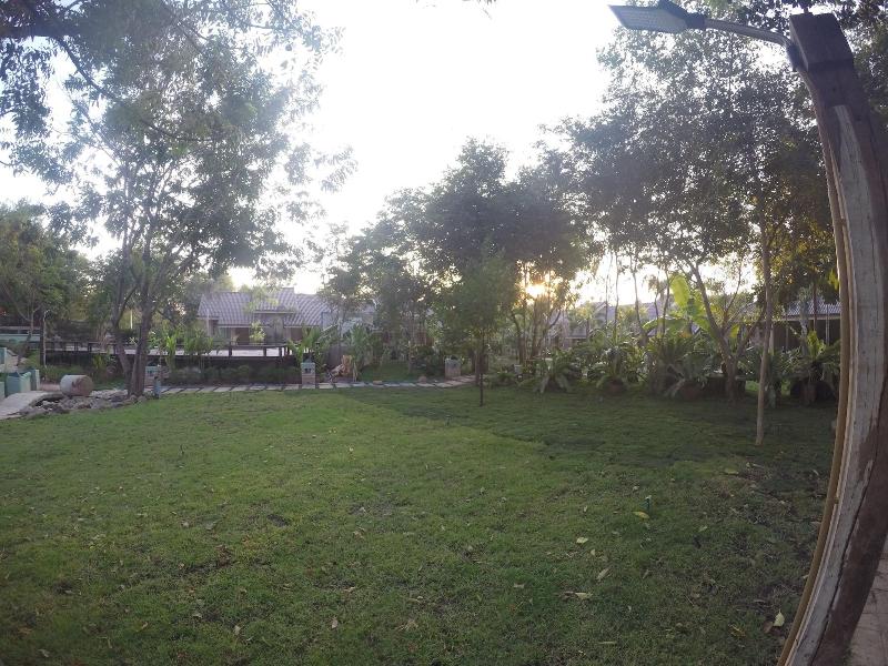Mamaungpaa Hillside Resort 2
