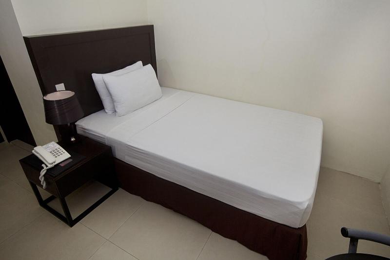 Mango Suites -Tuguegarao image