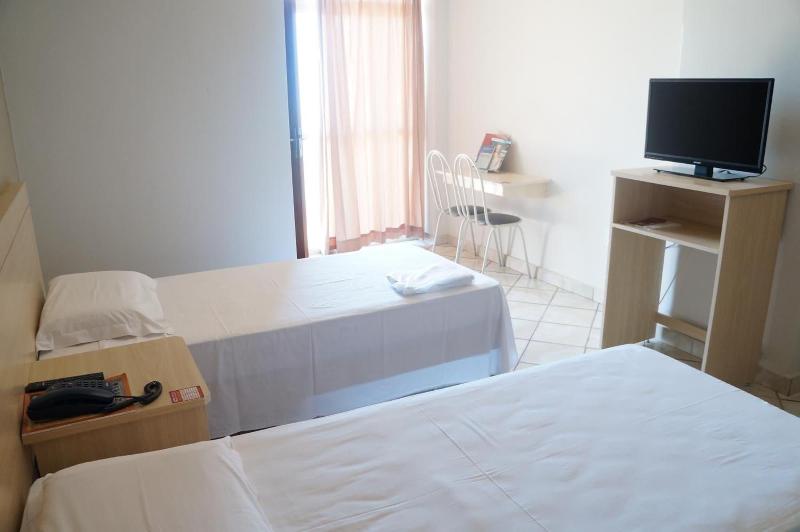 Manhuaçu Center Hotel image